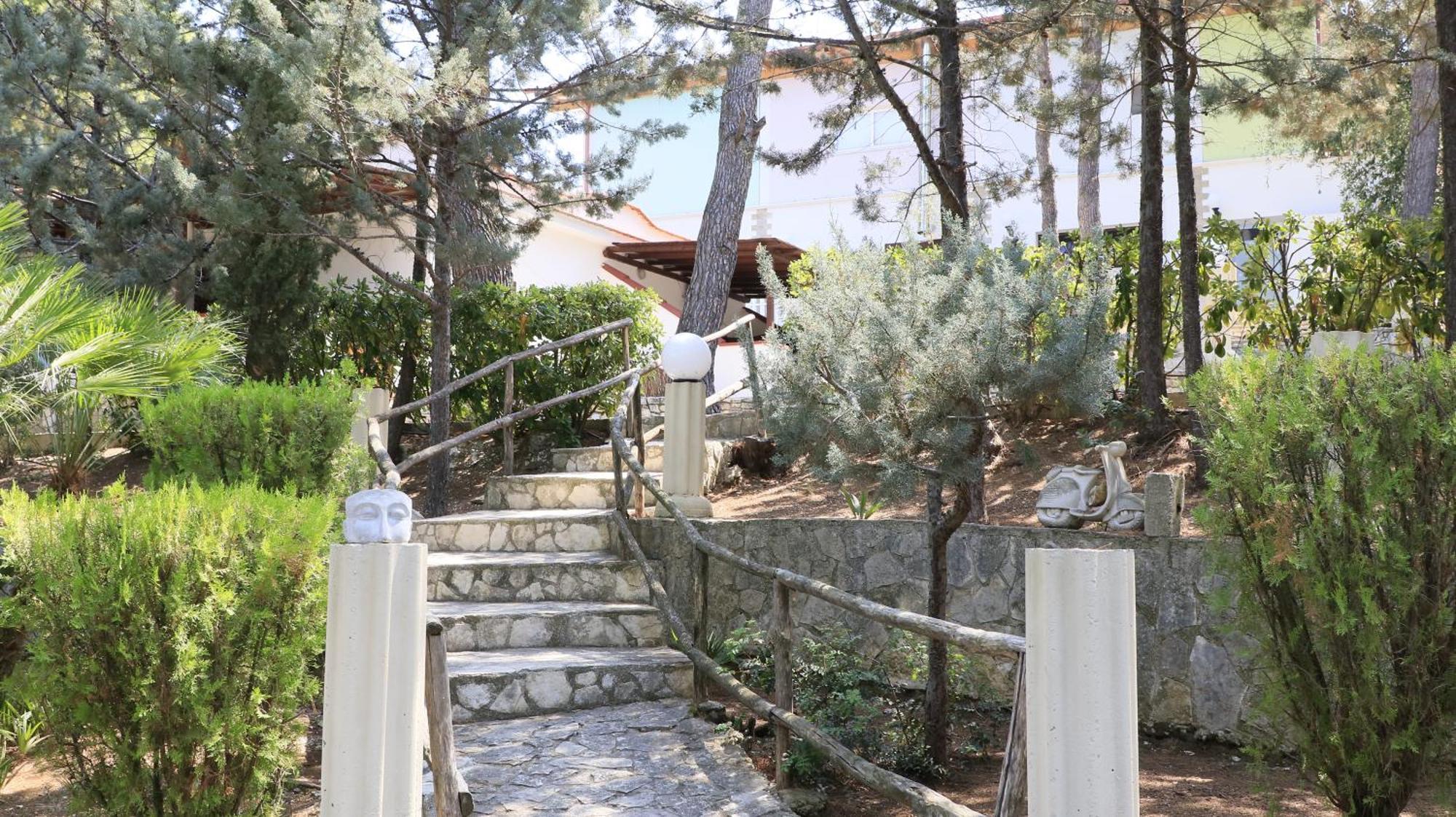 Villaggio Elisena 3*